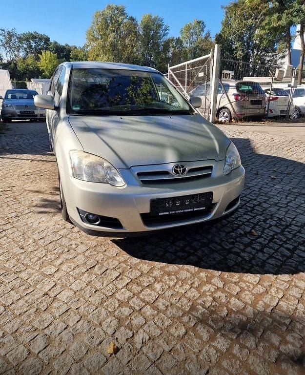Silber Gebraucht 2007 Toyota Corolla Edition Limousine | 2.999 € (Guter Preis) - Bild 1/4
