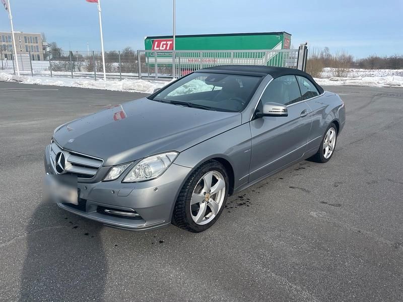 Gebraucht Mercedes 200 184 PS (135 kW) 2011 Silber Cabrio