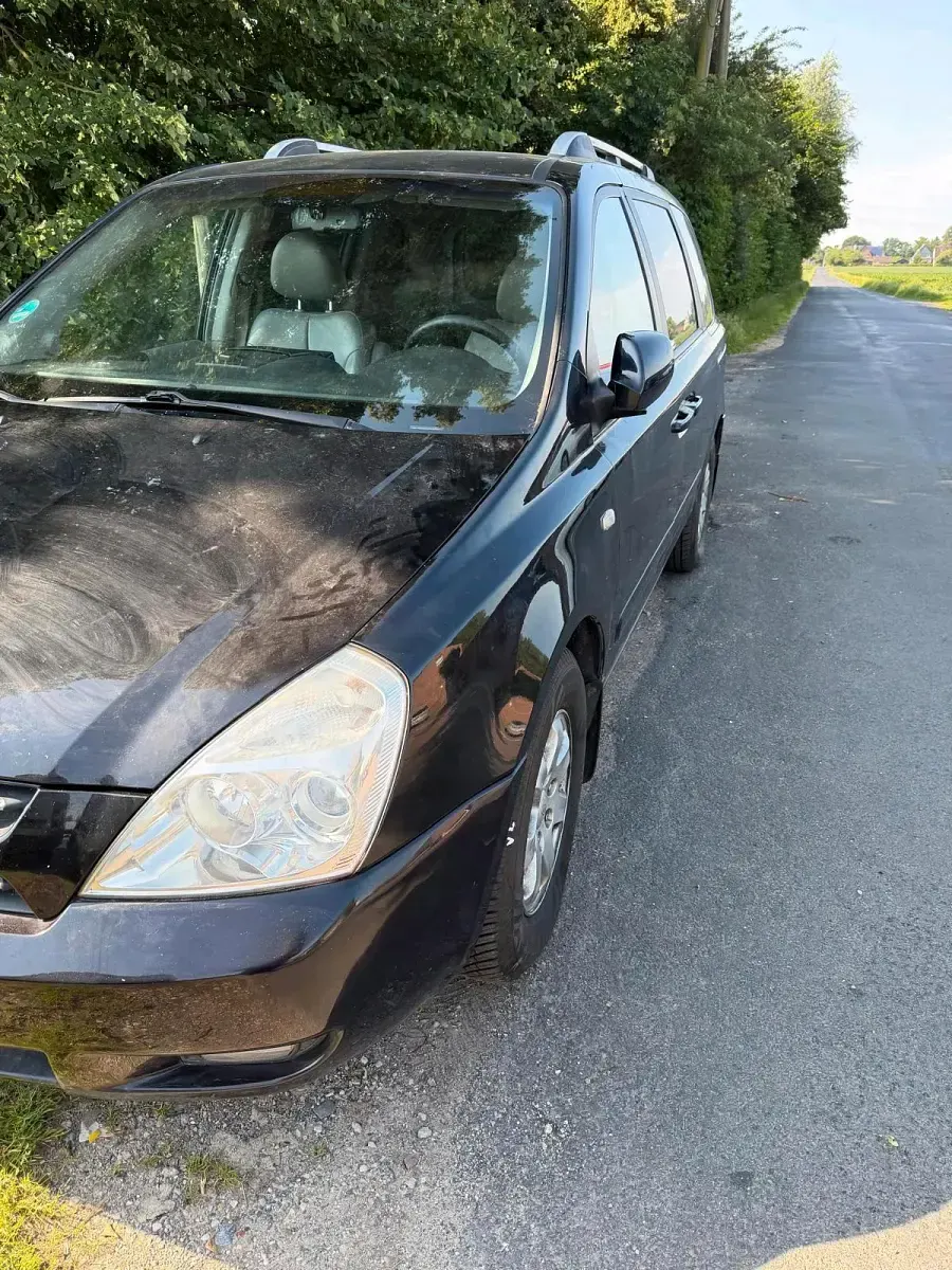 Gebraucht Kia Carnival 185 PS (136 kW) 2006 Schwarz Van / Kleinbus