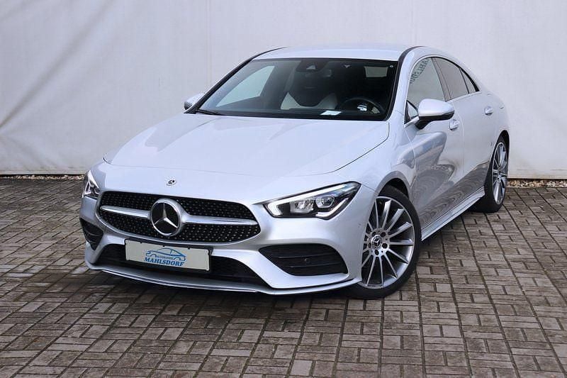Iridiumsilber lack Gebraucht 2021 Mercedes CLA200 AMG line Limousine | 26.960 € (Guter Preis) - Bild 1/3