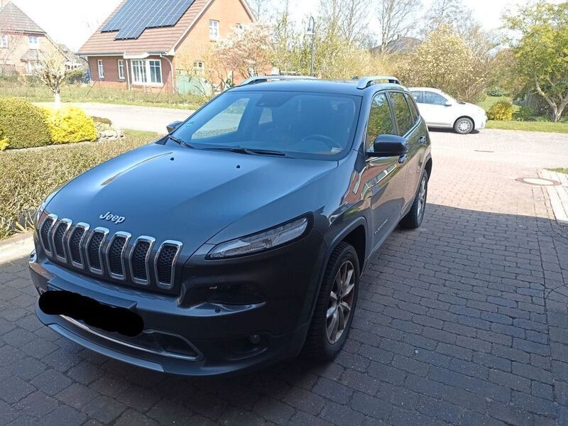 Grau Gebraucht 2015 Jeep Cherokee SUV | 11.990 € (Guter Preis) - Bild 1/4