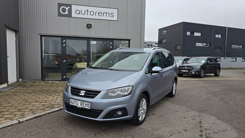 Blau Gebraucht 2016 Seat Alhambra Style Van / Kleinbus | 21.999 € (Fairer Preis) - Bild 1/4