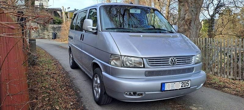 Second-hand VW T4 131 CP (96 kW) 2002 Argintiu Van