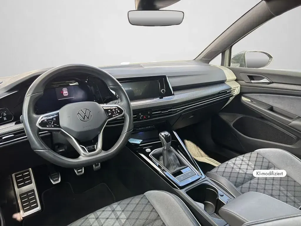 Gebraucht VW Golf VIII R-line 150 PS (110 kW) 2024 Uranograu Limousine