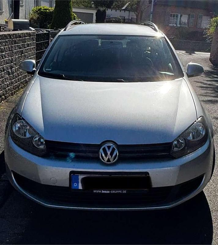 Silber Gebraucht 2011 VW Golf VI Limousine | 3.600 € (Guter Preis) - Bild 1/4
