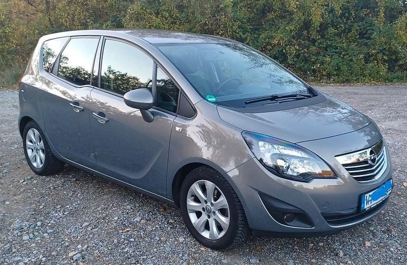 Gebraucht 2010 Opel Meriva Innovation Van / Kleinbus | 5.900 € (Fairer Preis) - Bild 1/4
