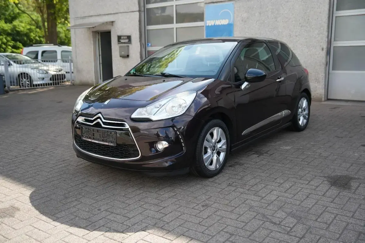 Gebraucht Citroën DS3 So Chic 82 PS (60 kW) 2015 Violett Kleinwagen