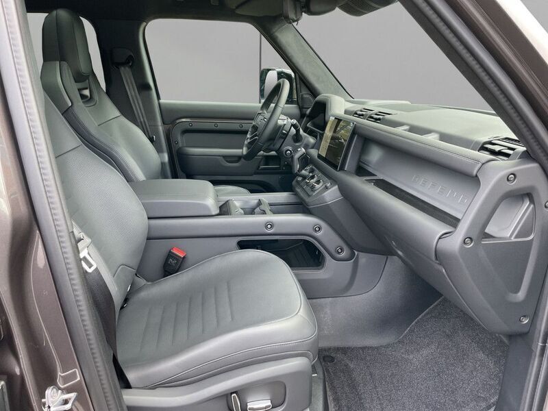 Neu Land Rover Defender 635 PS (467 kW) 2025 Grau SUV