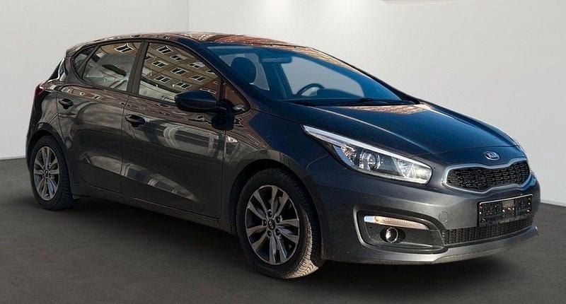 Gebraucht Kia Ceed 99 PS (72 kW) 2017 Grau Kleinwagen