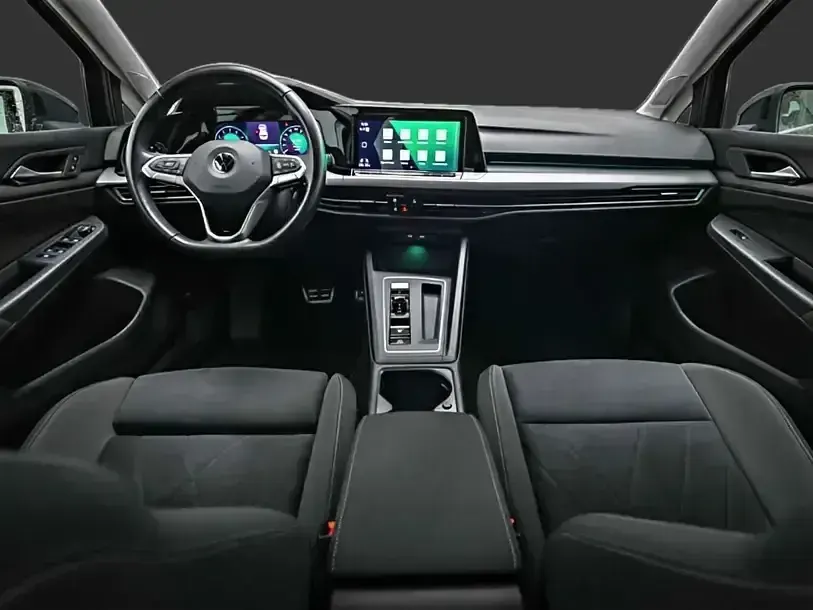 Gebraucht VW Golf VIII Style 2022 Schwarz Limousine