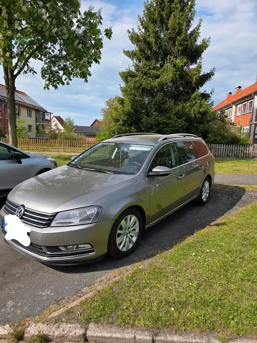 Gebraucht VW Passat 140 PS (102 kW) 2012 Braun Kombi
