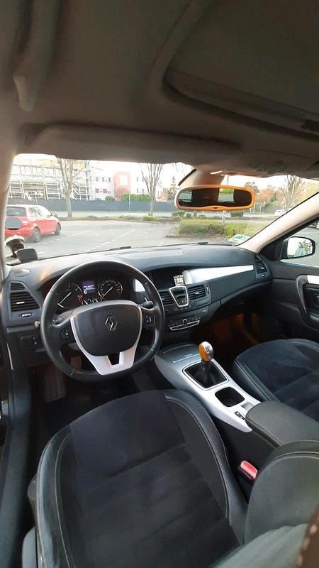 Gebraucht Renault Laguna III 150 PS (110 kW) 2008 Schwarz Kombi