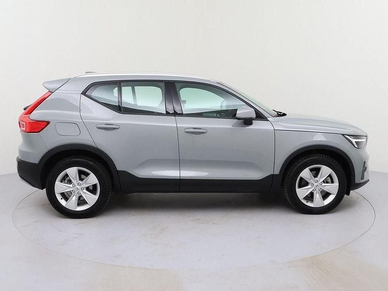 Gebraucht Volvo XC40 Core 163 PS (119 kW) 2023 Vapour grey SUV