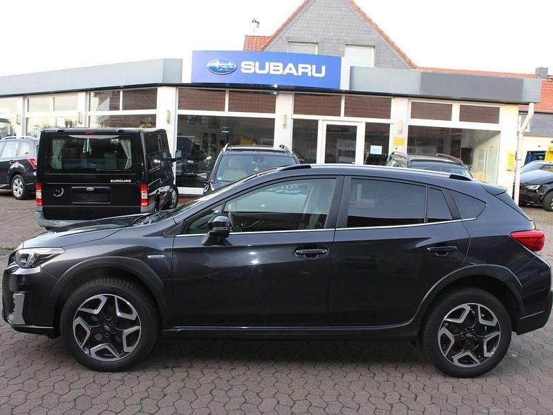 Dark gray (m) Gebraucht 2020 Subaru XV Platinum SUV | 20.990 € (Fairer Preis) - Bild 1/4