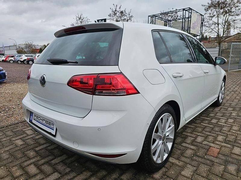 Gebraucht VW Golf VII Highline 140 PS (102 kW) 2014 Weiß Limousine