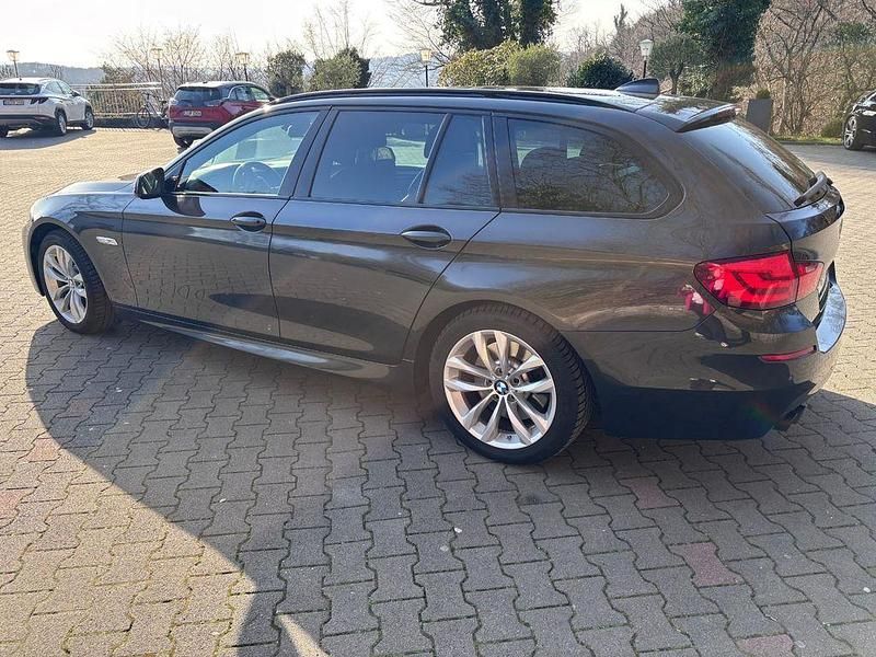 Gebraucht BMW 530 M Sport 258 PS (189 kW) 2012 Schwarz Kombi