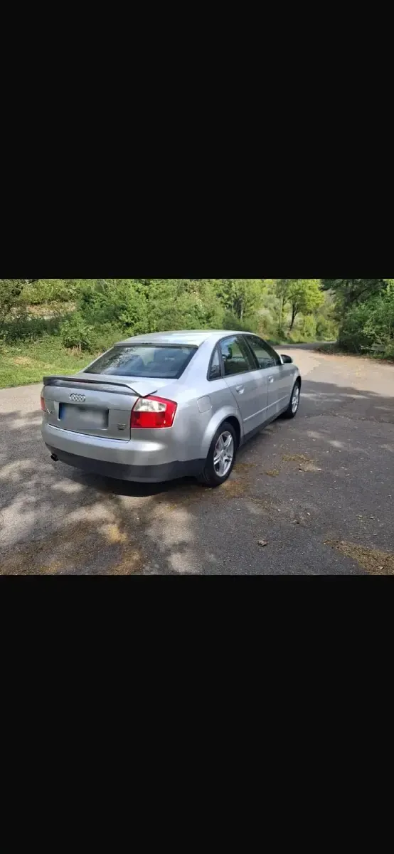 Gebraucht Audi A4 131 PS (96 kW) 2001 Silber Limousine