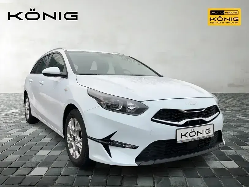 Gebraucht Kia Ceed Edition 7 101 PS (74 kW) 2023 Weiß Kleinwagen