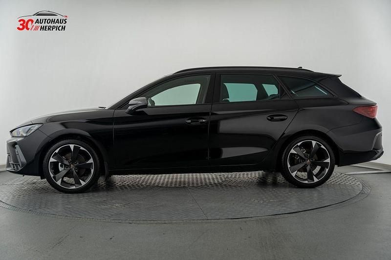 Neu Cupra Leon 150 PS (110 kW) 2025 Schwarz Limousine