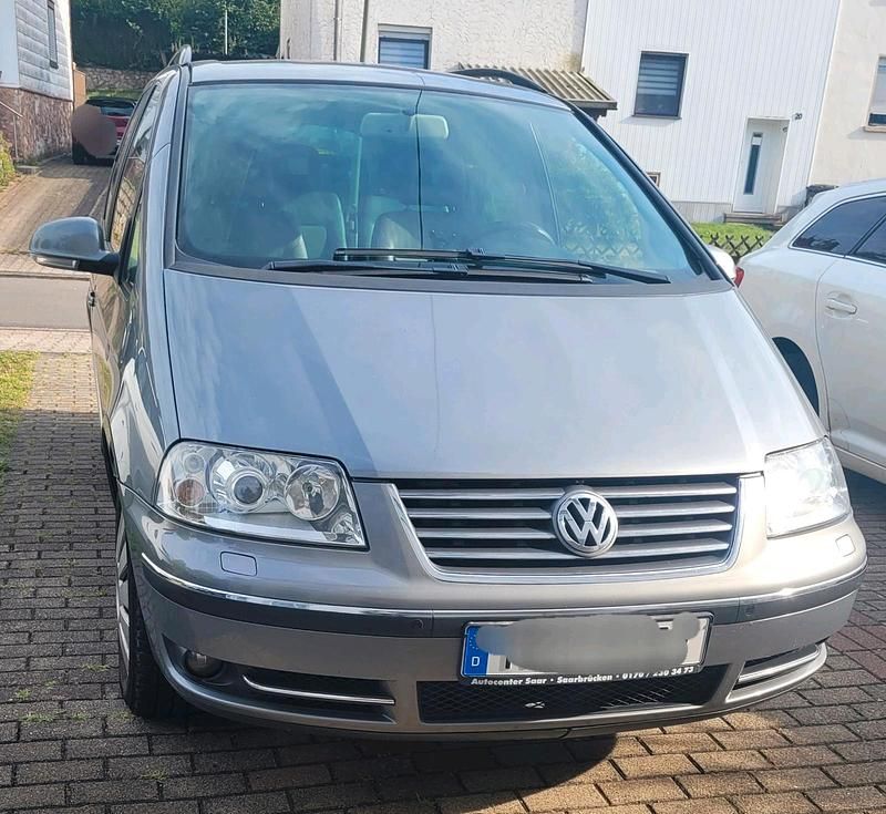 Grau Gebraucht 2005 VW Sharan Van / Kleinbus | 2.900 € (Fairer Preis) - Bild 1/4