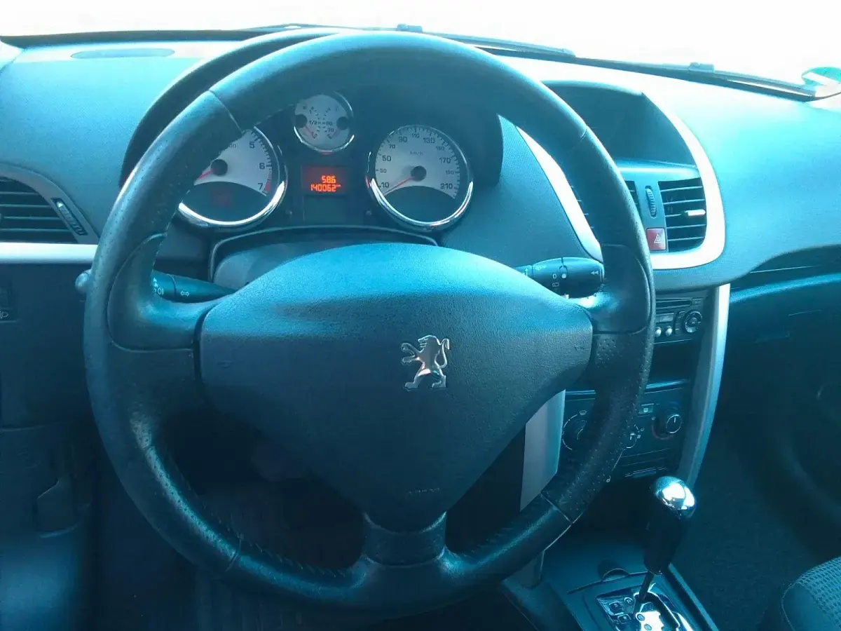 Gebraucht Peugeot 207 Premium 120 PS (88 kW) 2010 Blau Kombi