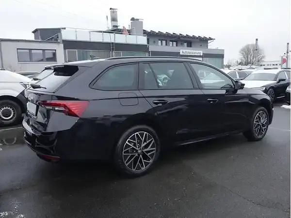 Neu Skoda Octavia 150 PS (110 kW) 2026 Blackmagicperleffekt Kombi