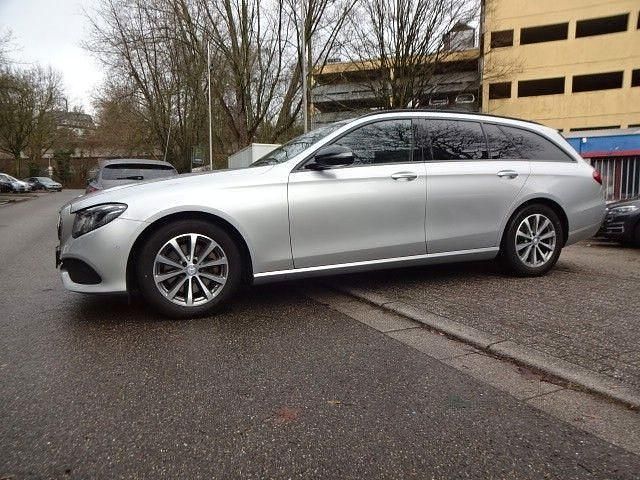 Brugt Mercedes E220 194 HK (142 kW) 2017 Sølv Sedan