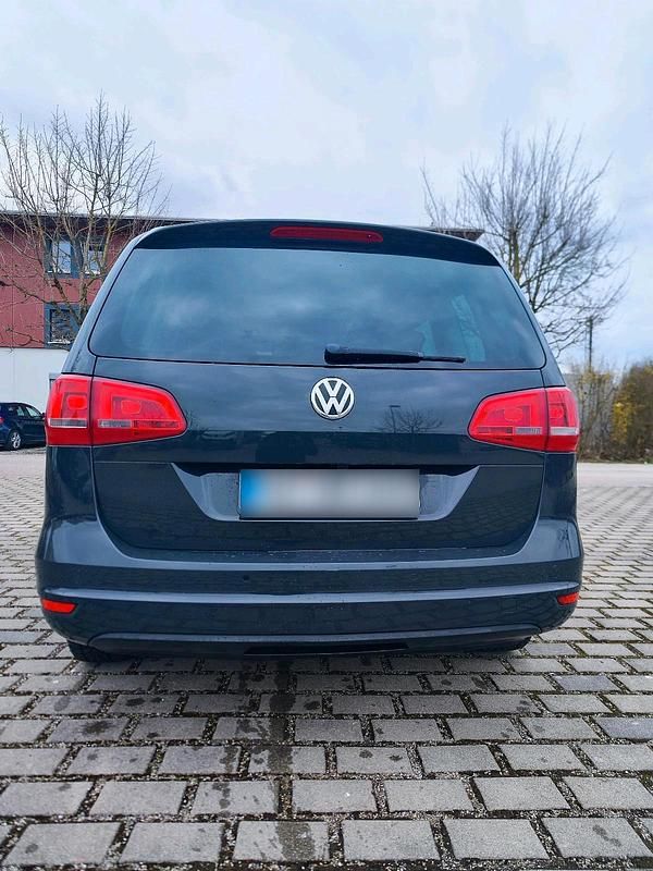 Gebraucht VW Sharan 140 PS (102 kW) 2012 Grau Van / Kleinbus