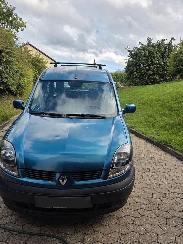 Grün Gebraucht 2005 Renault Kangoo Van / Kleinbus | 1.900 € (Fairer Preis) - Bild 1/4