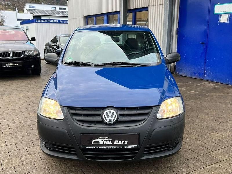 Gebraucht VW Fox 54 PS (39 kW) 2009 Blau Kleinwagen