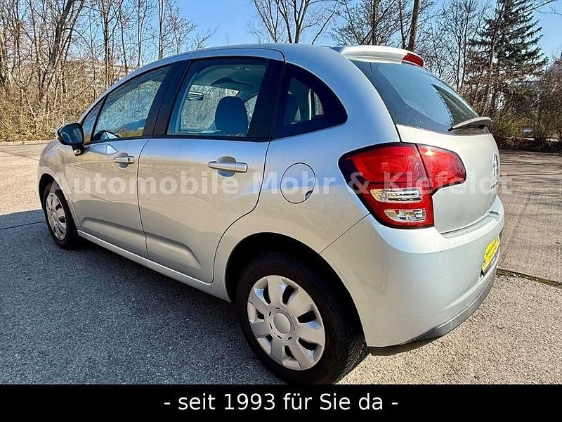 Gebraucht Citroën C3 Tendance 73 PS (53 kW) 2010 Grau Limousine