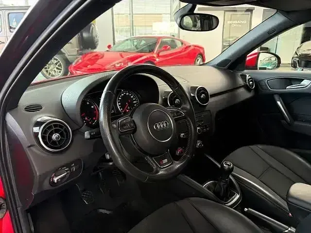 Gebraucht Audi A1 Sportback S-Line 122 PS (89 kW) 2013 Rot Kleinwagen