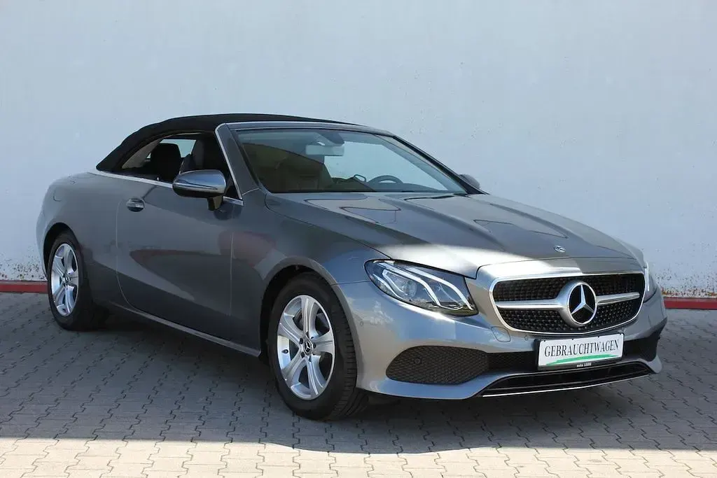 Gebraucht Mercedes E200 184 PS (135 kW) 2018 Selenitgrau metallic Cabrio