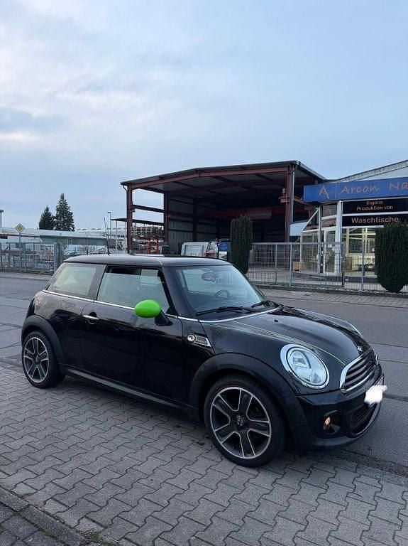 Gebraucht Mini ONE Brick Lane 95 PS (69 kW) 2014 Midnight black metallic Kleinwagen