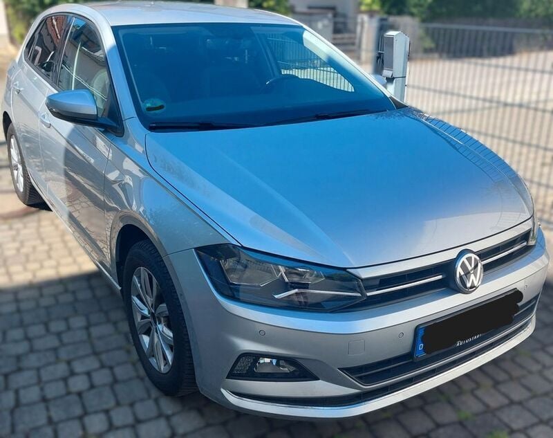 Silber Gebraucht 2019 VW Polo Highline Limousine | 13.900 € (Guter Preis) - Bild 1/4