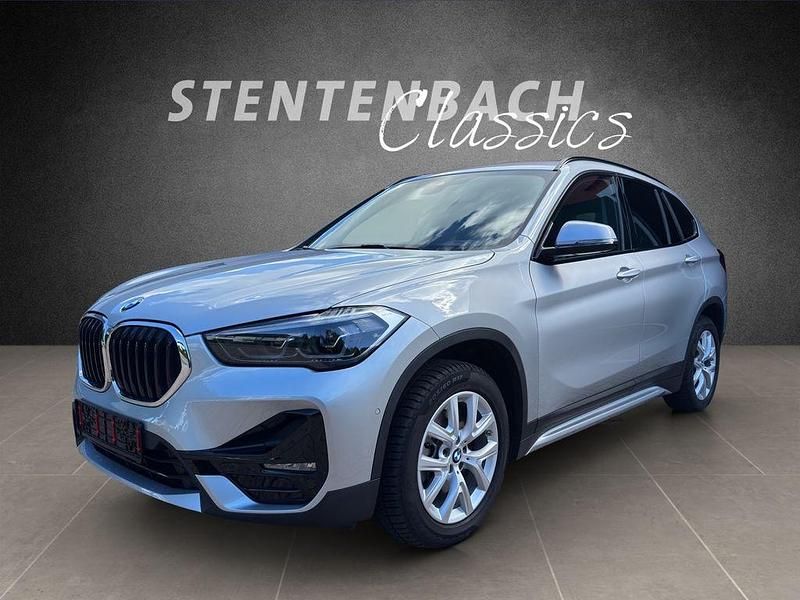 Silber Gebraucht 2021 BMW X1 Sport Line SUV | 25.990 € (Fairer Preis) - Bild 1/4