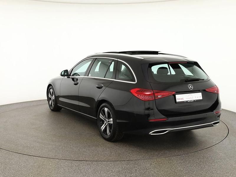 Gebraucht Mercedes C180 Avantgarde 190 PS (139 kW) 2022 Schwarz Kombi