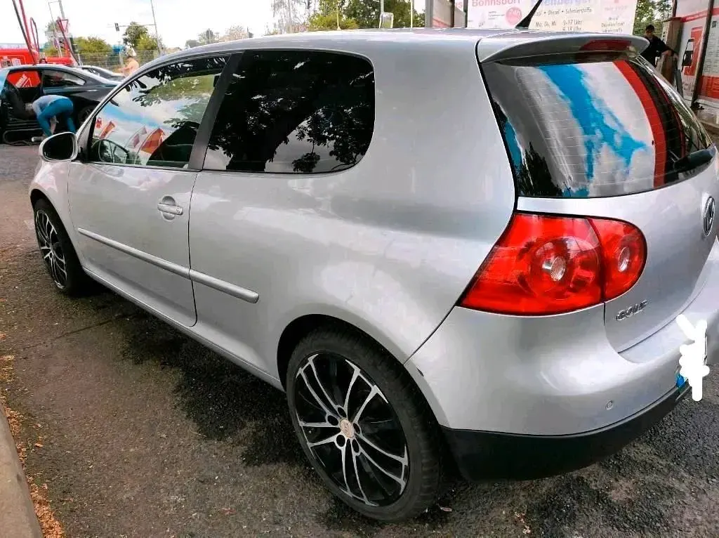 Gebraucht VW Golf V 80 PS (58 kW) 2007 Silber Limousine