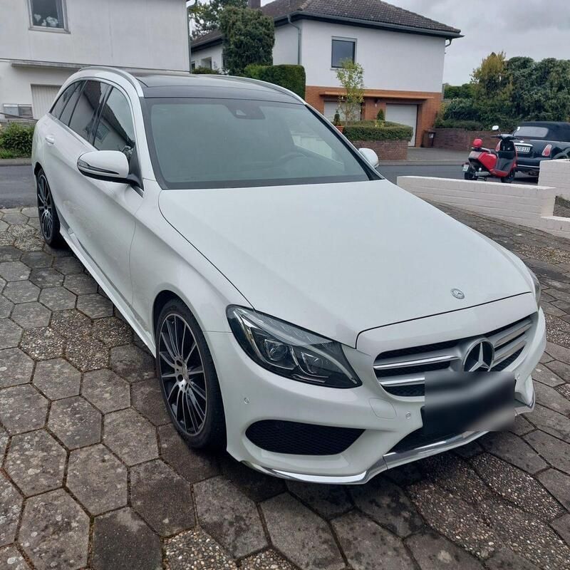 Weiß Gebraucht 2016 Mercedes C180 AMG line Kombi | 21.000 € (Fairer Preis) - Bild 1/4