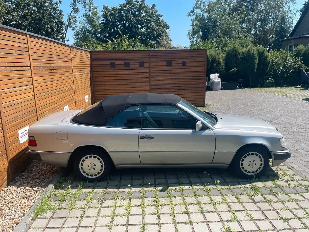 Gebraucht Mercedes E320 220 PS (161 kW) 1993 Silber Cabrio