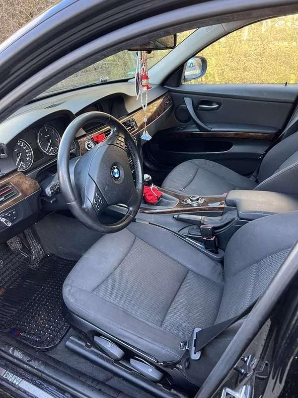 Gebraucht BMW 320 163 PS (119 kW) 2009 Kombi