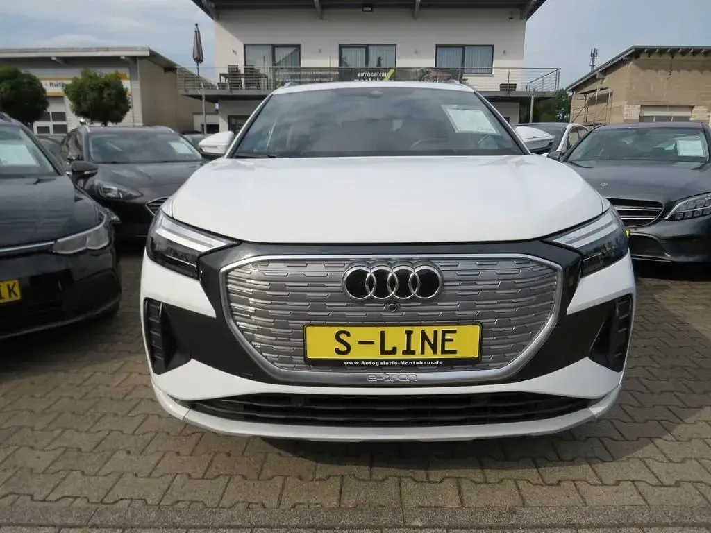 Gebraucht Audi Q4 e-tron S-Line 219 kW (299 PS) 2022 Weiss SUV