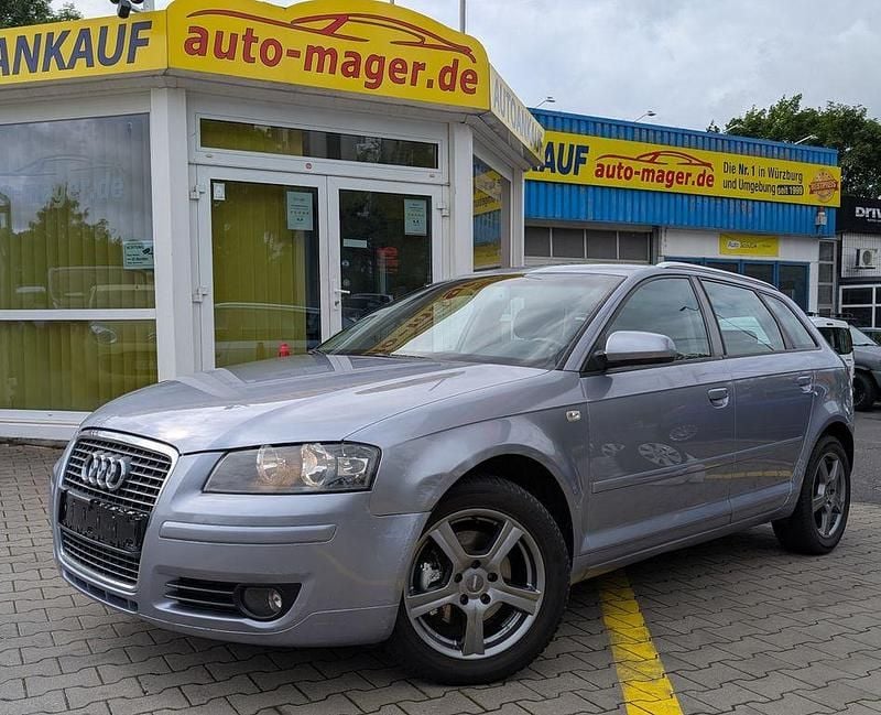 Silber Gebraucht 2005 Audi A3 Sportback Ambiente Limousine | 2.850 € (Guter Preis) - Bild 1/4