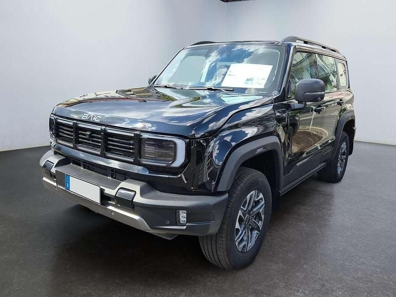 Schwarz metallic Neu 2025 Baic BJ40 SUV | 40.600 € (Fairer Preis) - Bild 1/4