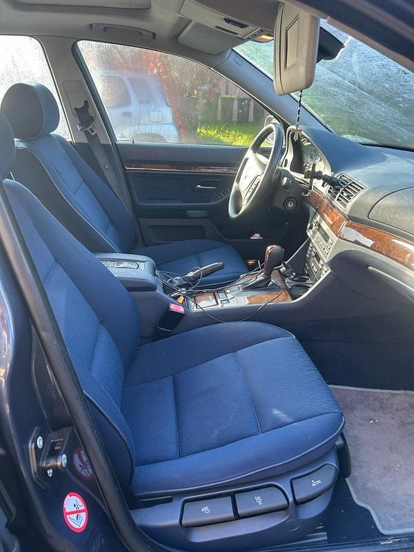 Gebraucht BMW 530 231 PS (169 kW) 2001 Blau Limousine