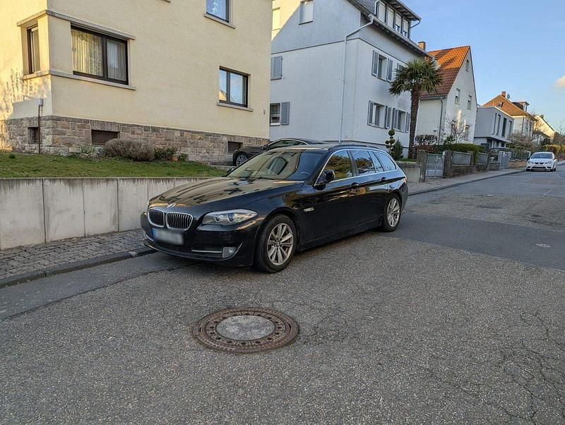 Second-hand BMW 530 258 CP (189 kW) 2012 Negru Break
