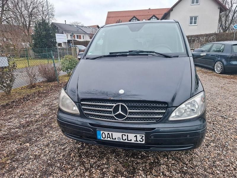 Schwarz Gebraucht 2007 Mercedes Viano Van / Kleinbus | 7.390 € (Superpreis) - Bild 1/4