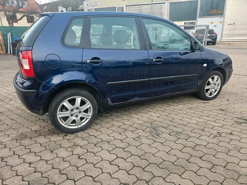 Usata VW Polo 75 CV (55 kW) 2003 Blu Berlina