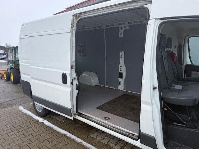 Gebraucht Peugeot Boxer Avantage 131 PS (96 kW) 2013 Weiß Van