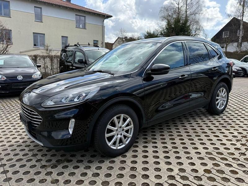 Gebraucht Ford Kuga Titanium 190 PS (139 kW) 2022 Schwarz SUV